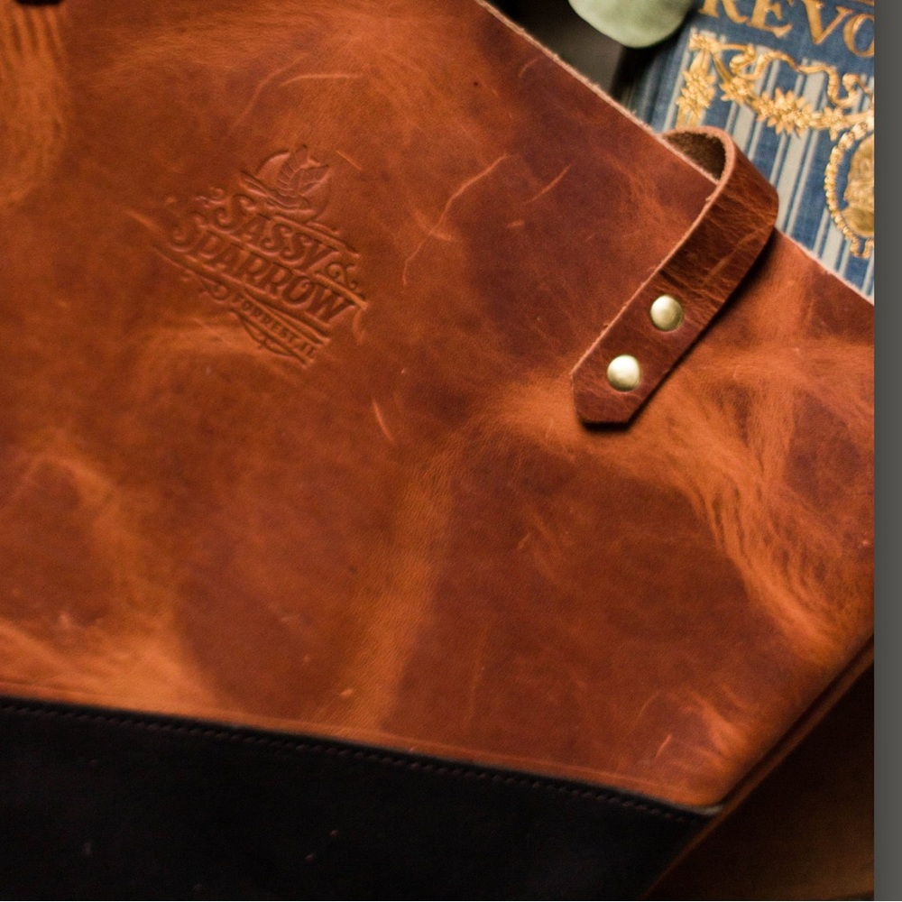 The Sassy Sparrow "Vienna" Leather Tote - Picture 7 of 16